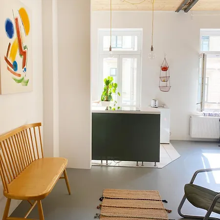 Loft-wohnung In Bestlage